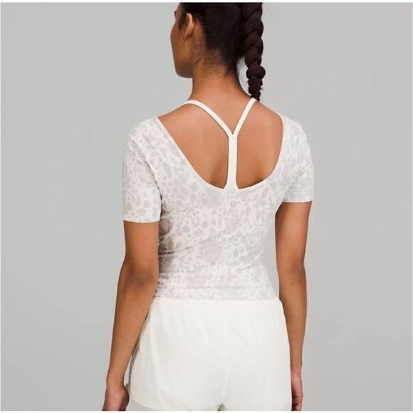 Lululemon Align Tee *Nulu Slim Fit Cropped leopard size 2 - Picture 3 of 10